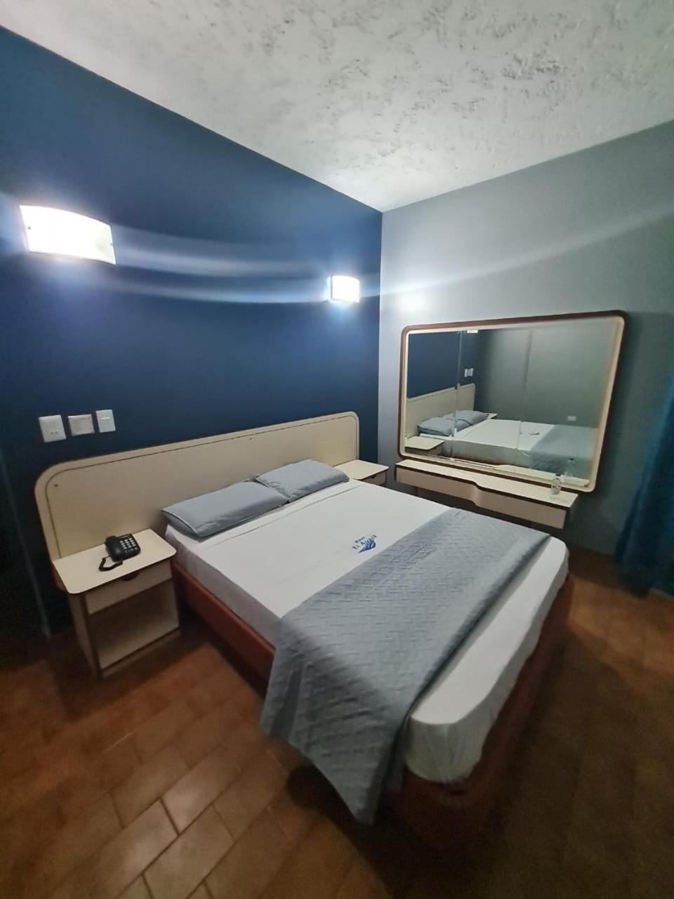 Hotel El Arroyo Caracas Extérieur photo